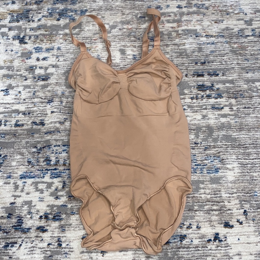 SKIMS SCULPTING BODYSUIT W. SNAPS - Picture 3 of 5